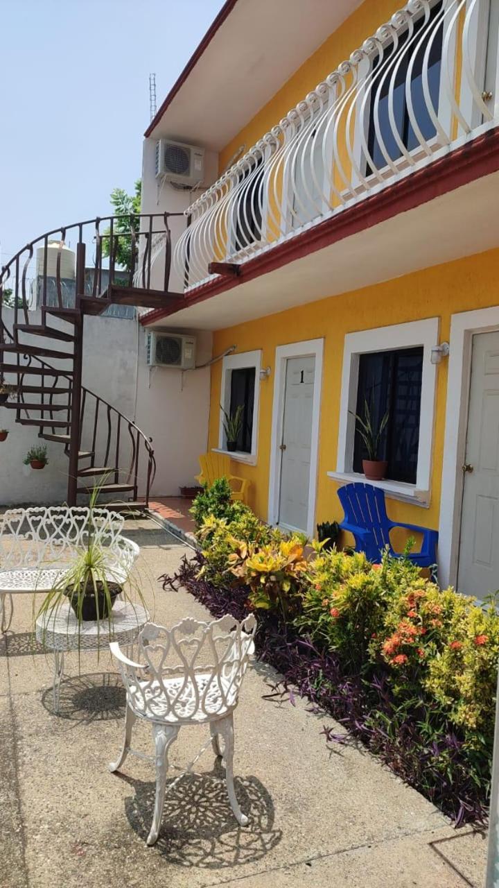 Hotel Pardo Tenosique de Pino Suarez Екстер'єр фото